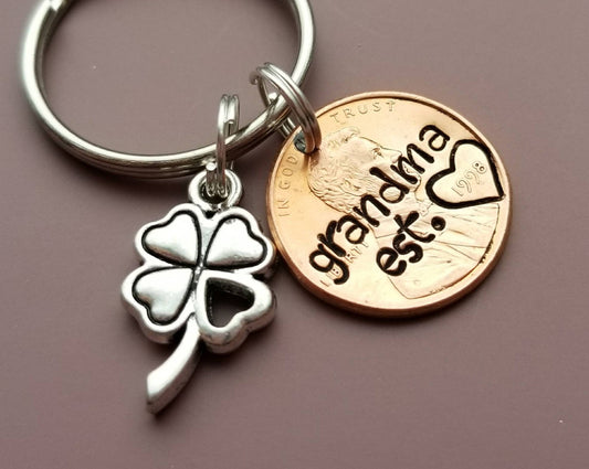Personalized Valentine's Day or Mother's Day Gift for Grandma, Customized Penny Keychain with Clover Charm