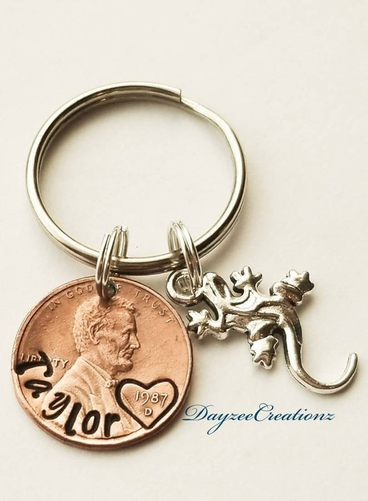 Personalized penny keychain with lizard/gecko charm