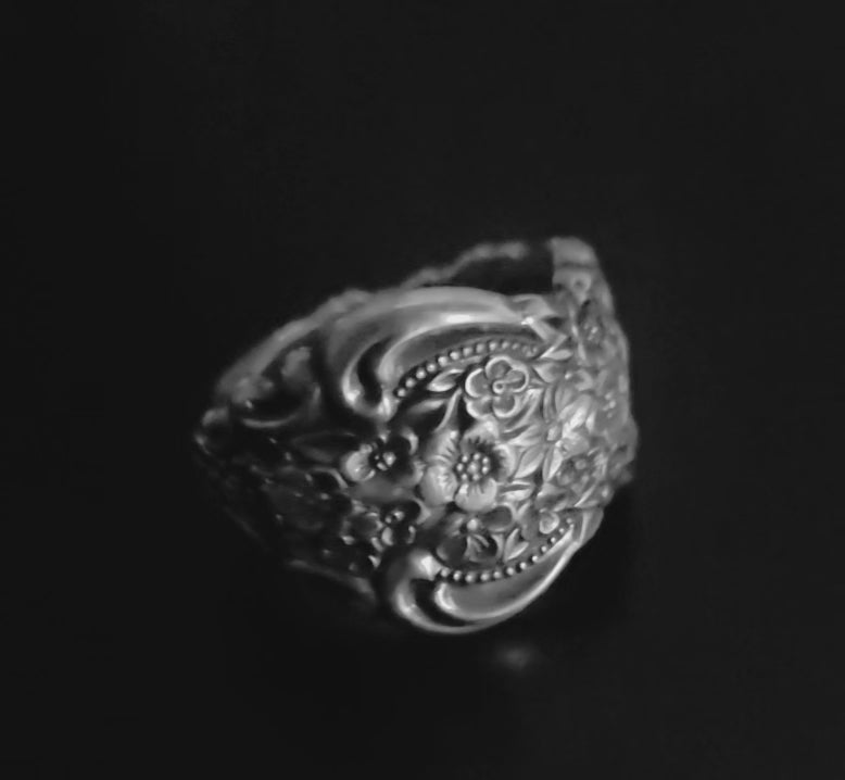 Renaissance Spoon Ring – 1971 Vintage Silverware, Rare Find