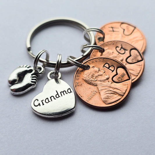 Custom Gift for Grandma, Personalized Penny Keychain with Baby feet and Heart/grandma charm - DAYZEECREATIONZ, PERSONALIZED 1