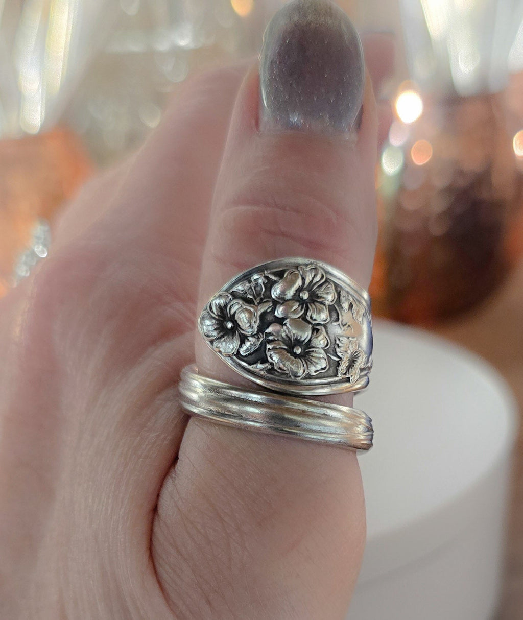 Size 8 Floral Spiral Wrap Spoon Ring