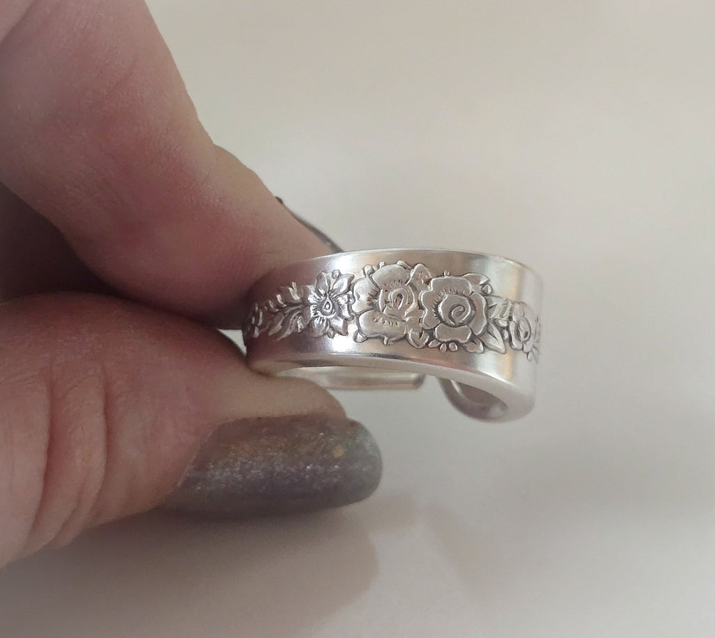 Vintage Silverplate Spoon Ring – 1939 Royal Rose Pattern