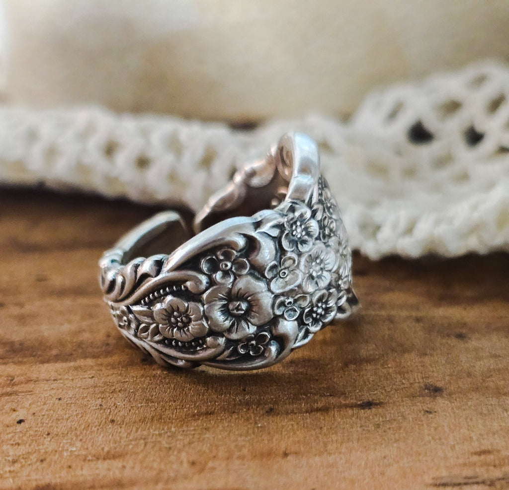 Renaissance Spoon Ring – 1971 Vintage Silverware, Rare Find