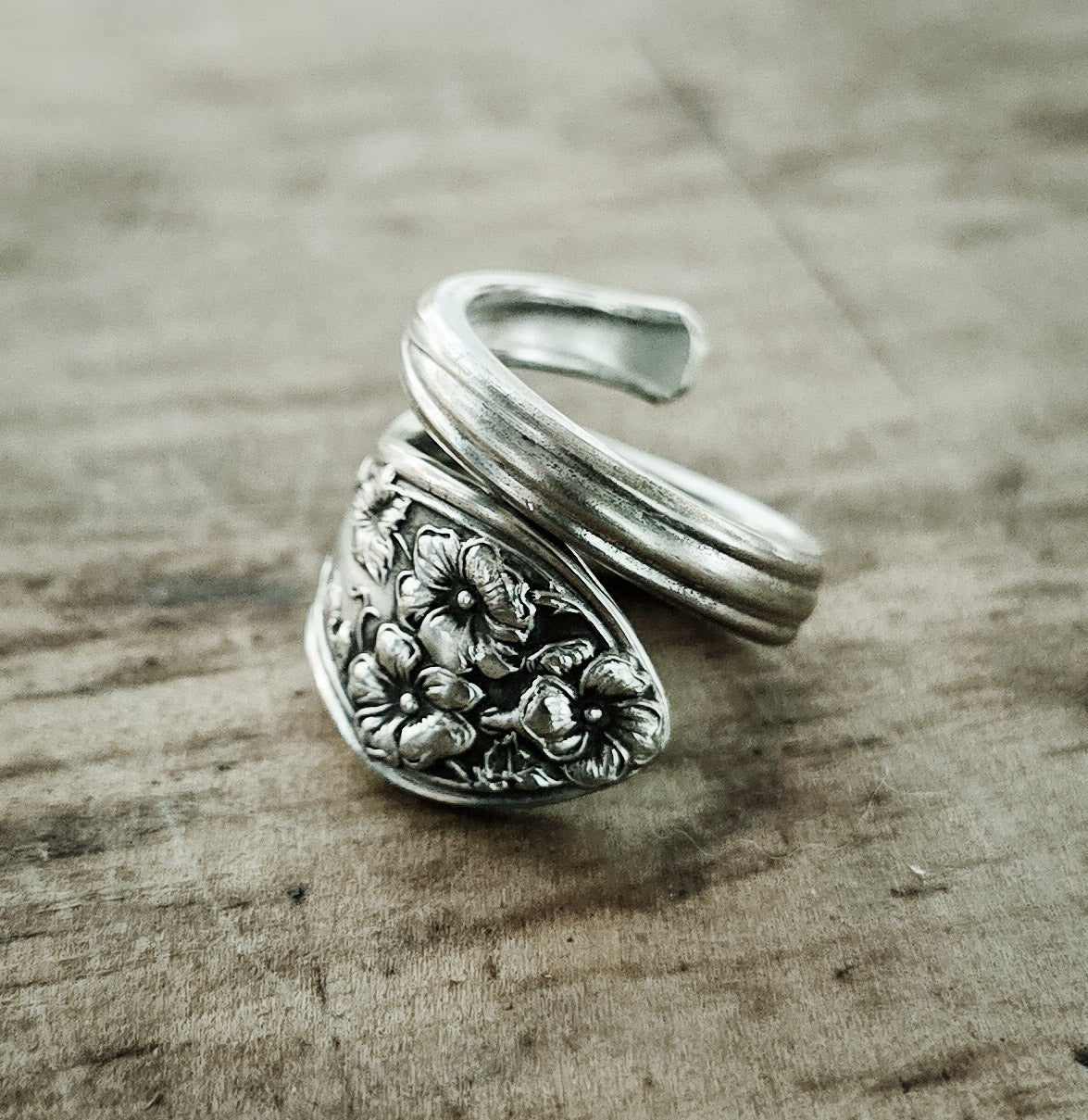 Size 8 Floral Spiral Wrap Spoon Ring
