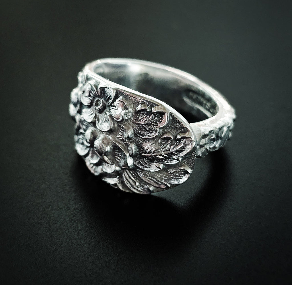 1892 Stieff Rose Sterling Silver Spoon Ring – Size 8.25