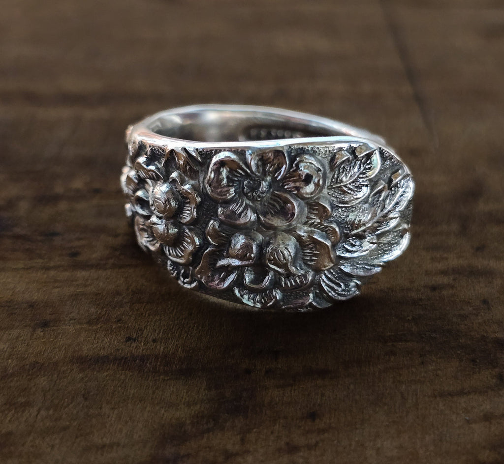 1892 Stieff Rose Sterling Silver Spoon Ring – Size 8.25