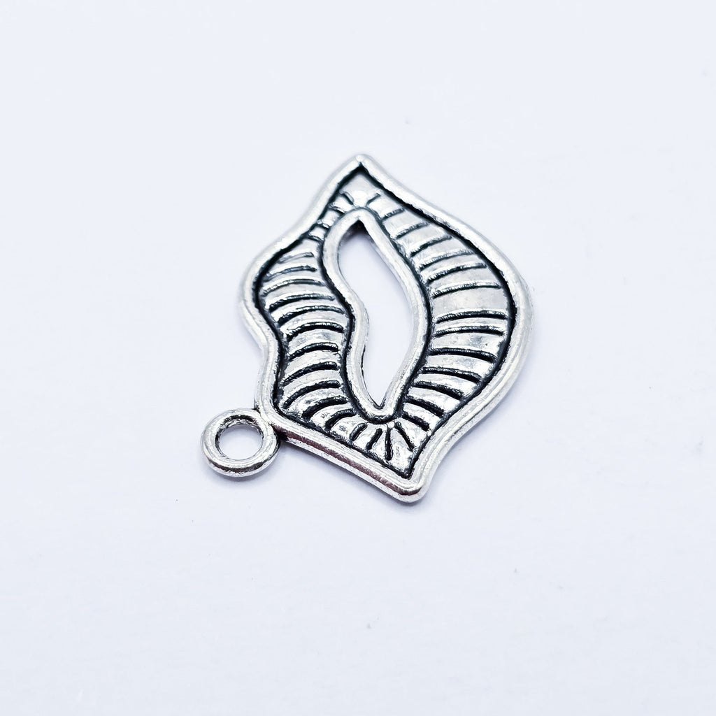 Lips charm. ADD on charm for keychain - DAYZEECREATIONZ, PERSONALIZED GIFTS2